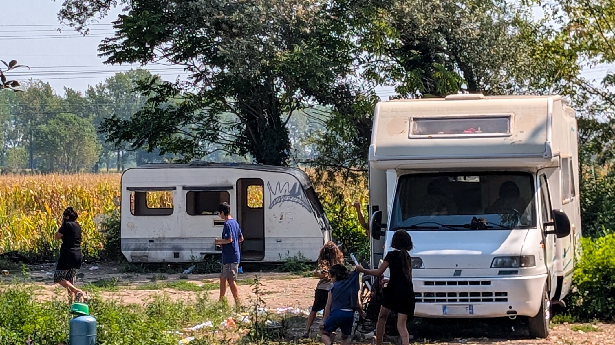 Incidente di Milano, fermata la madre del 13enne rom alla guida. Deve scontare un cumulo di pene