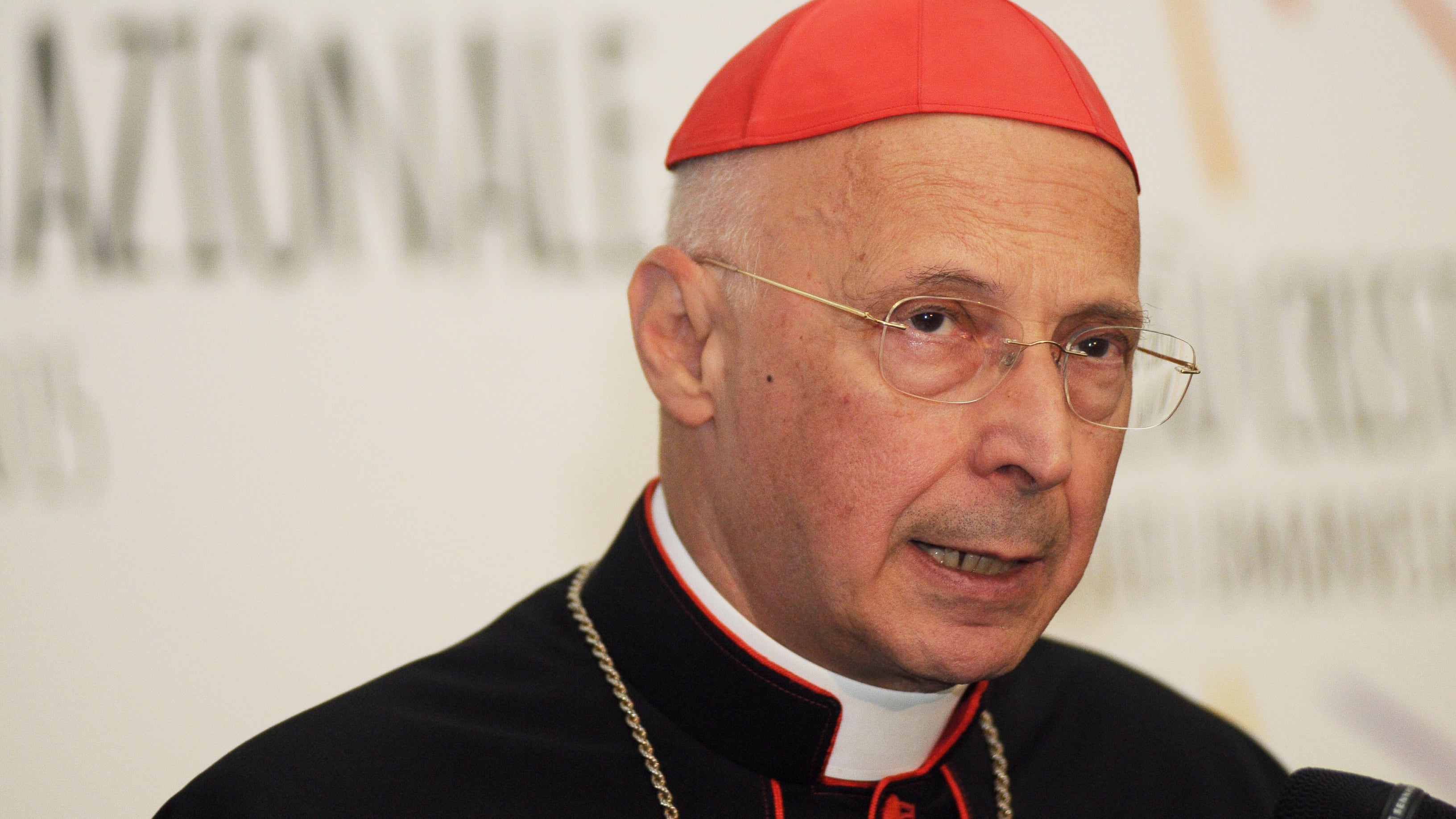 I vescovi contro Salvini E lui attacca il Vaticano: lontani dai problemi reali