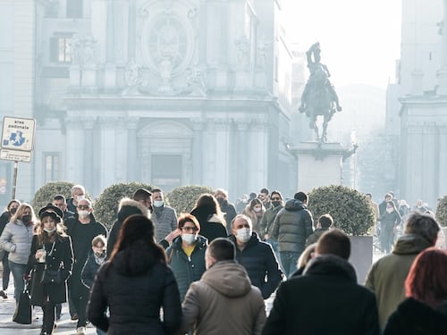 "La curva si abbassa". I dati di 11 Regioni: cosa succede