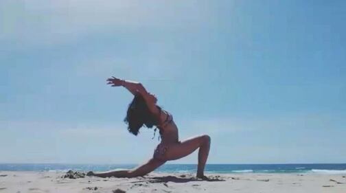 Naike Rivelli e lo yoga, foto 10