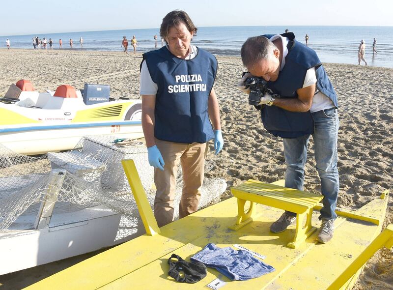 Rimini, la spiaggia dell'aggressione 4