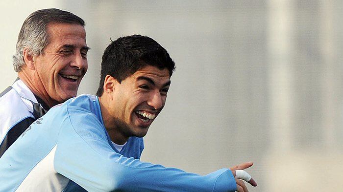 Maestro Tabarez in cattedra: "L'Uruguay prima dei soldi"