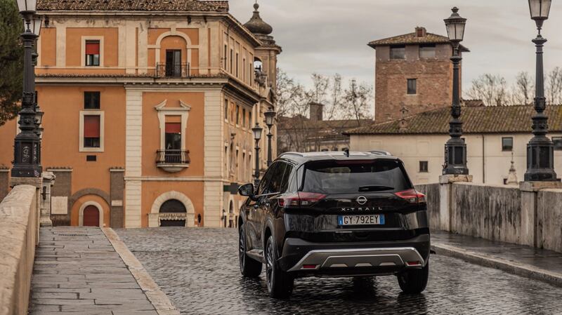 Nissan X-Trail 1.5 MHEV 2WD: guarda tutte le foto 1
