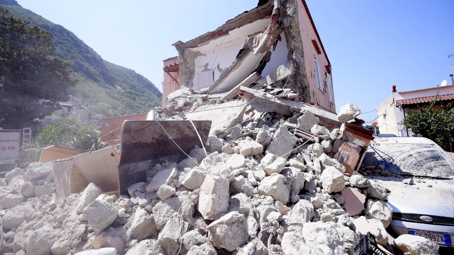Sulla casa troppe tasse e poca manutenzione