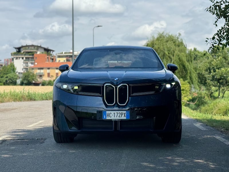 BMW iX3: la Neue Klasse è arrivata, e cambia tutto