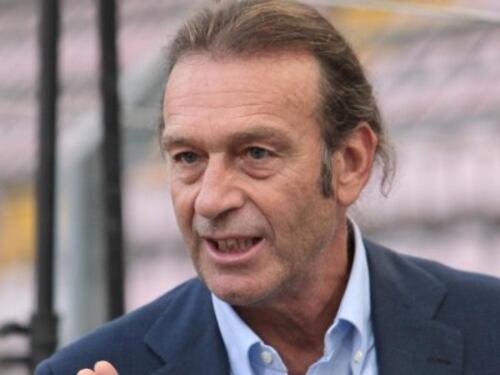 Cellino acquista il Leeds, è subito bufera: esonera il tecnico, i tifosi lo chiudono nello stadio