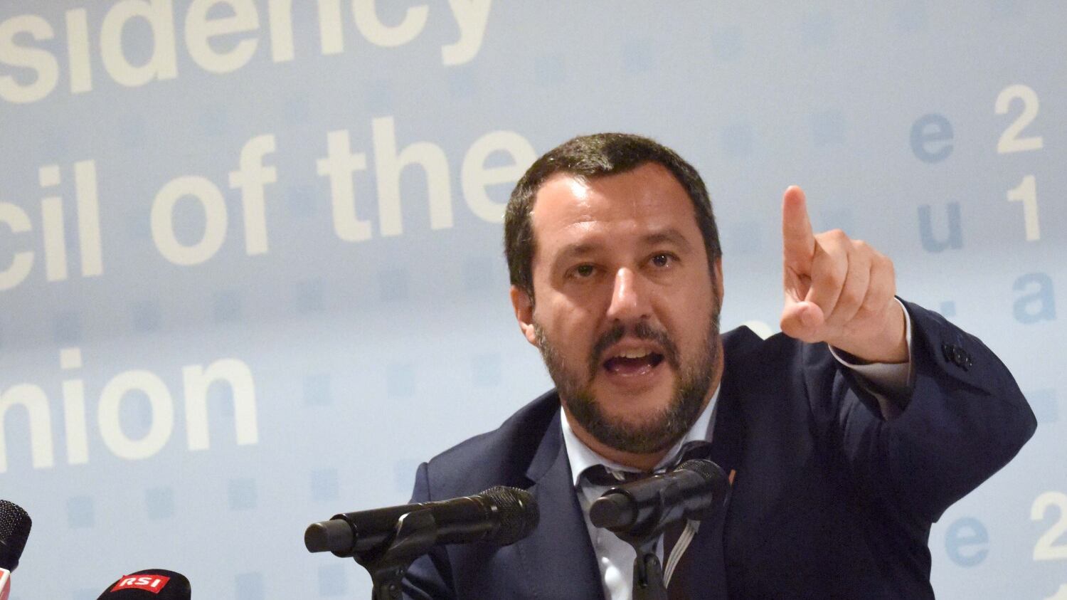 Scontro Boeri-Salvini: "Minacciato", "Super-attaccato alla poltrona"