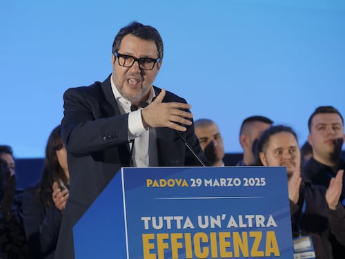 "Fedeltà al governo". Ma su Ue, dazi e Nord Salvini si smarca