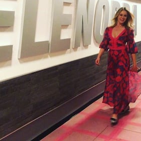 Anna Falchi si prende la scena sui social: gli scatti della sexy tifosa biancoceleste 9