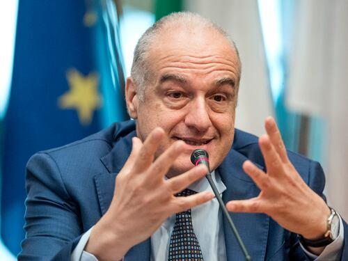 "Inquietante", "Amico d'Israele": scontro Gualtieri-Michetti