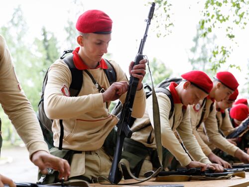 L'esercito dei bimbi russi Sono nati i Balilla di Putin