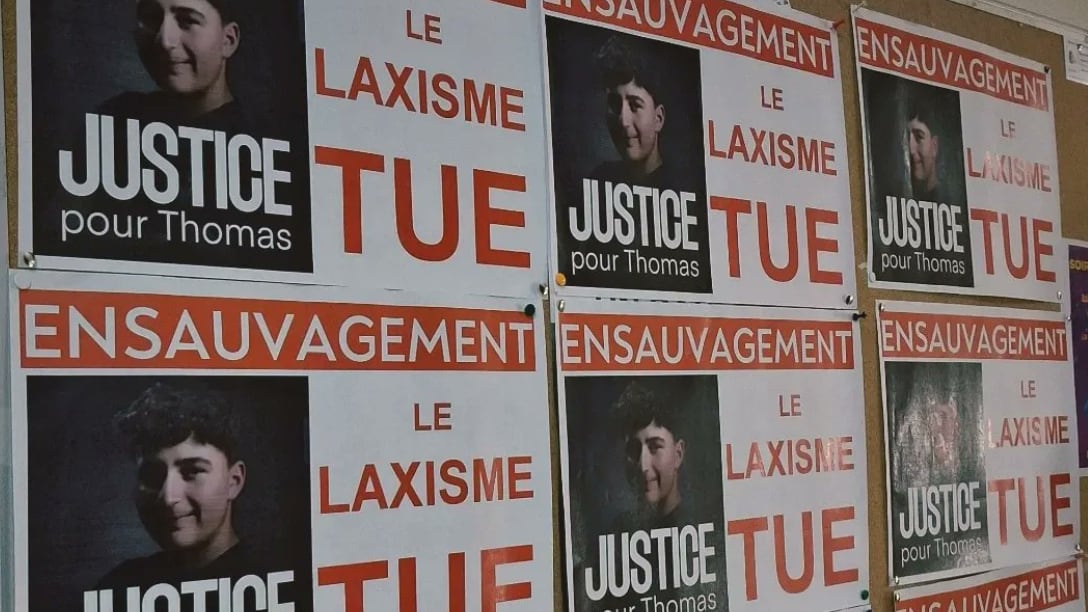 "Era di destra". In Francia l'ultra-sinistra oltraggia il 16enne ucciso