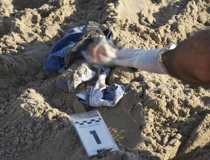 Rimini, la spiaggia dell'aggressione 2