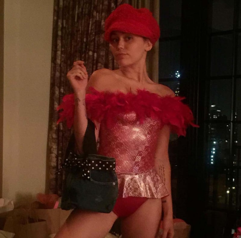 Miley Cyrus, basta con le provocazioni: foto 11
