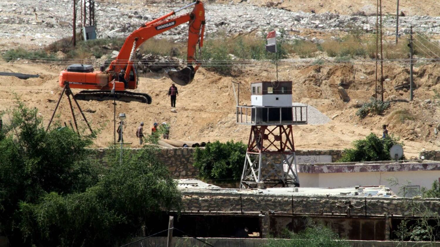 Nella guerra ai tunnel di Hamas l'Egitto "recluta" cozze e vongole