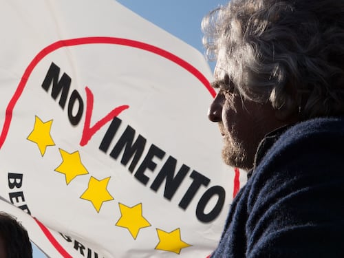 Altro che effetto Le Pen, ora frenano gli anti euro: Grillo arretra alle Europee