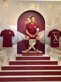 Le nuove scarpe di Totti 5