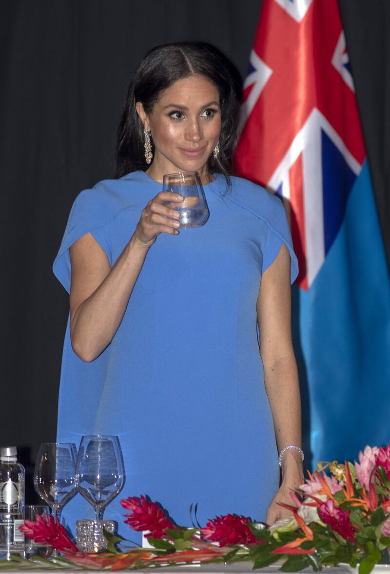 Meghan Markle, i primi scatti in abito premaman 2