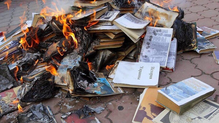 "Niente Storia e Letteratura". Cosa succede nella città occupata dai russi