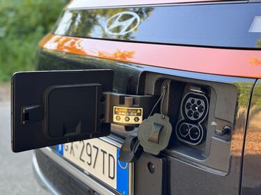 Hyundai Inster: guarda la gallery della piccola citycar elettrica 14