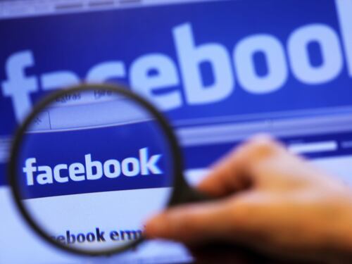 Rivoluzione Facebook: vuole la nostra biografia