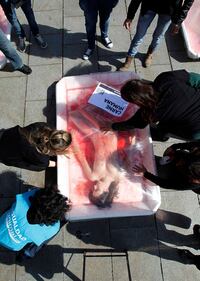 "Human meat": protesta vegana 2