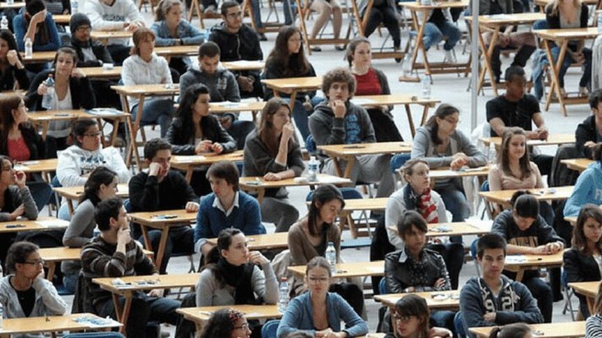 Prove concorso Regione Campania: disfunzioni, ritardi e malori