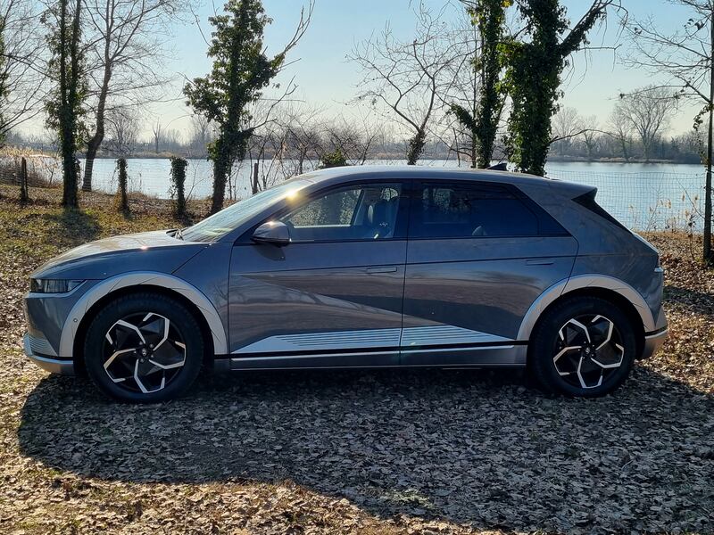 Hyundai Ioniq 5 2023: guarda le foto 14