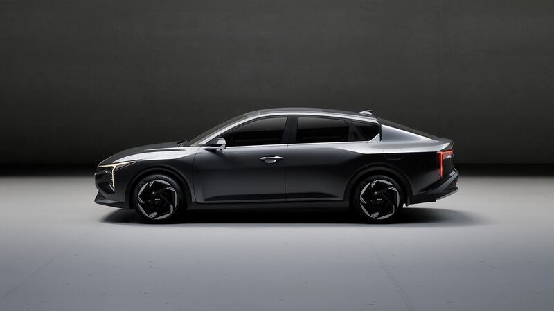 Kia K4, guarda tutte le foto 3