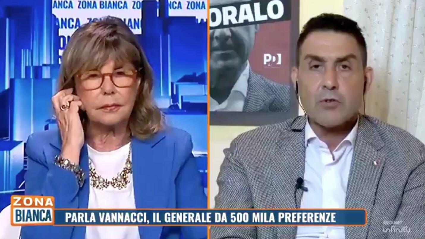 "Molte cose in comune con la Salis". Ma Vannacci gela così la giornalista