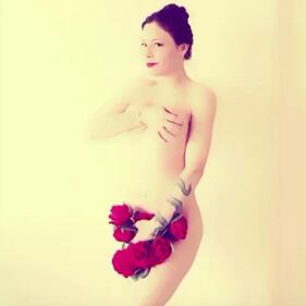 Naike Rivelli nuda per San Valentino 9