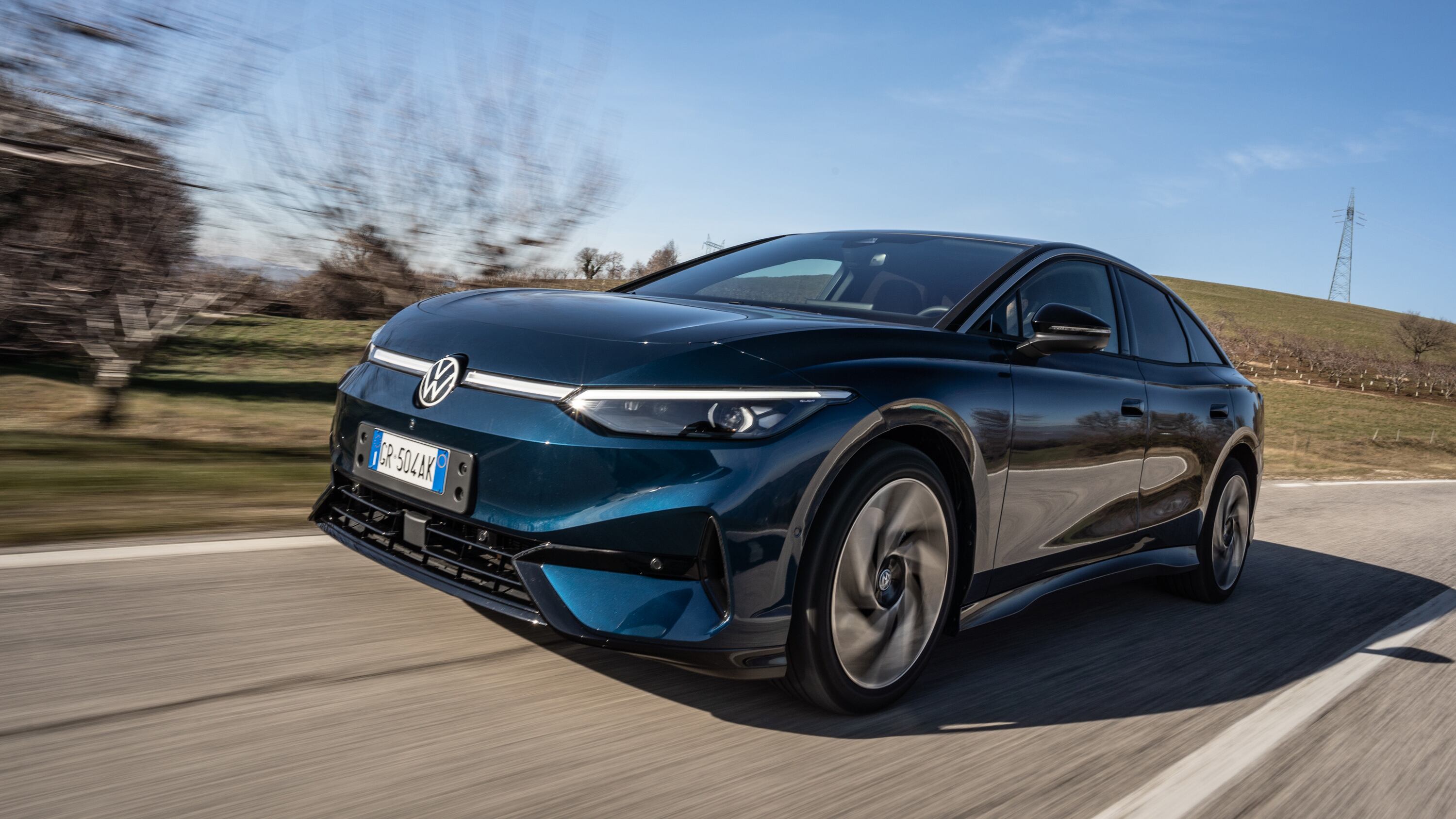Volkswagen ID.7: primo contatto con la grande berlina elettrica