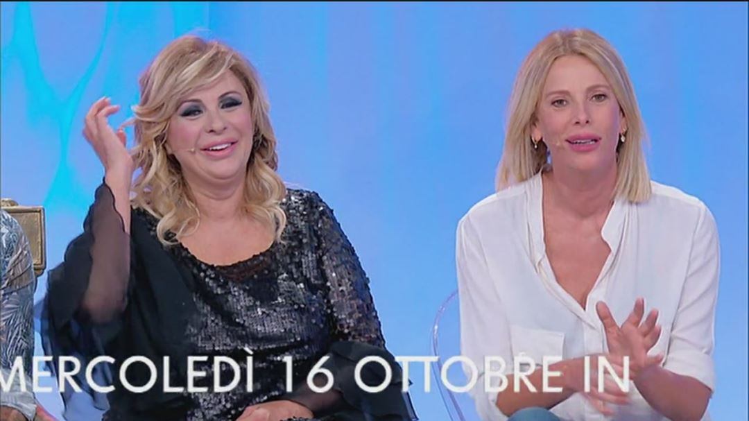 Tina Cipollari spiega la sua dieta: "Cinque pasti, niente pasta"