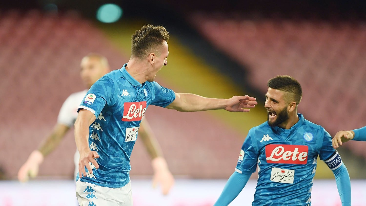 Serie A, il Napoli cala il tris contro il Parma. La Roma risorge contro il Frosinone