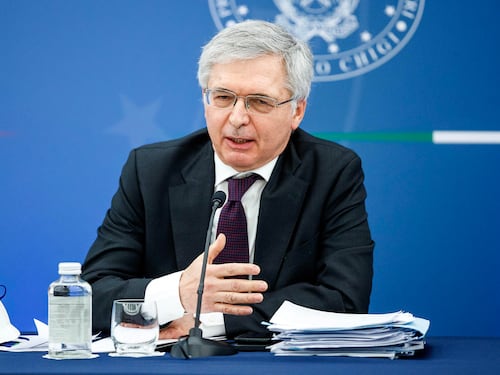 Fitch smonta il miracolo dell'Italia: Pil solo +2,7%. Pesa il fattore energia