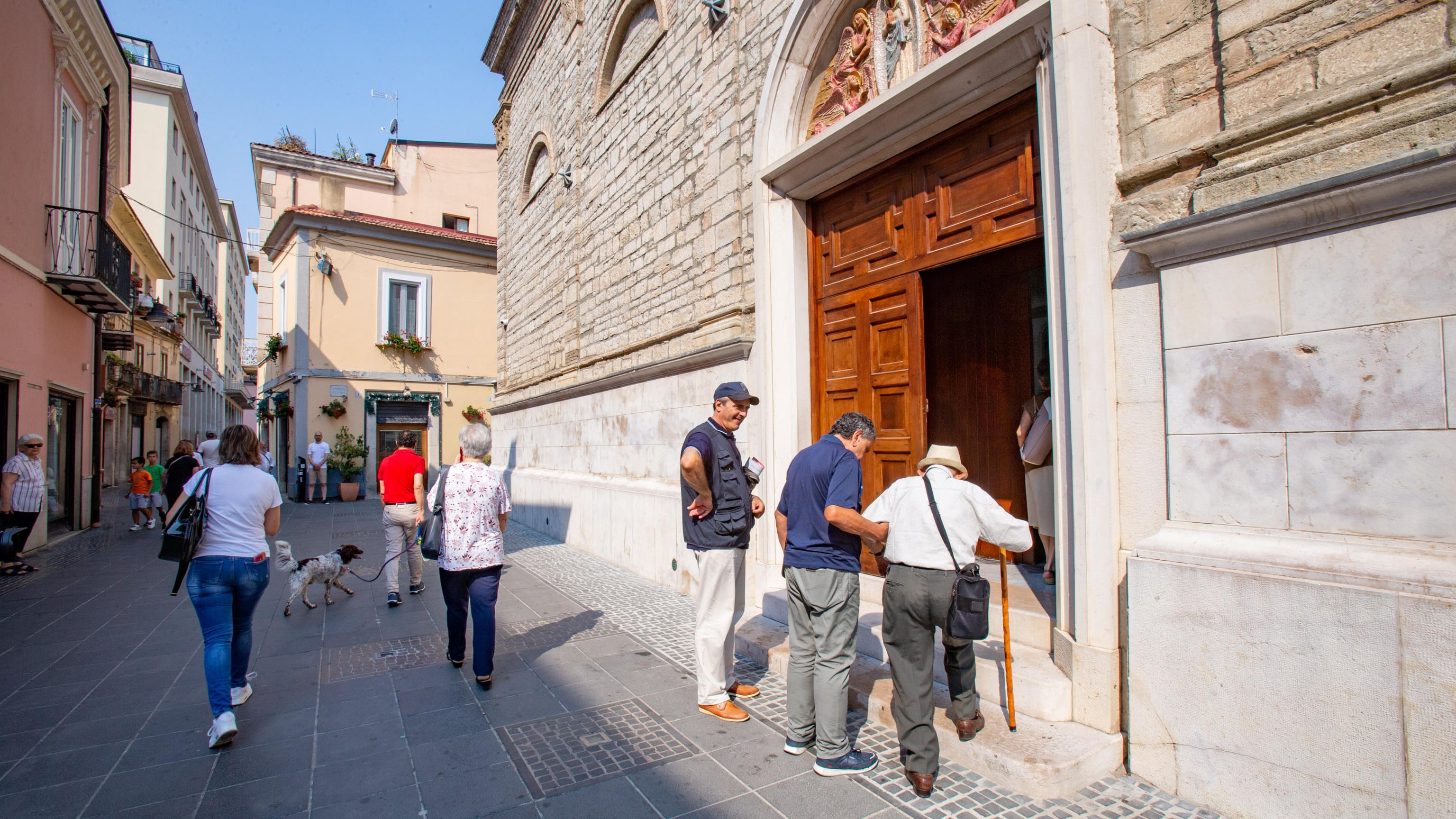 Omicidio Elisa Claps, riaperta la chiesa dove fu ritrovata. La famiglia: "Come dei ladri"