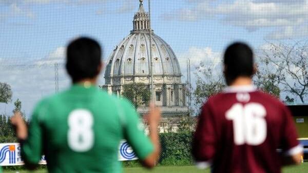 Roma, pazza idea del Vaticano: "Ospitiamo noi le Olimpiadi"
