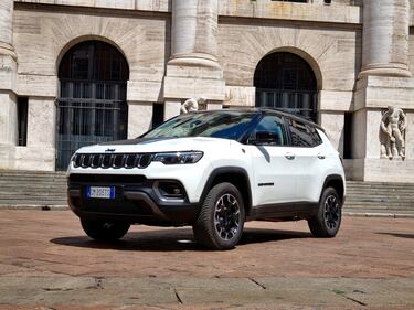 Jeep Compass 4XE, guarda tutte le foto della nostra prova 2