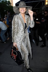 Lady Gaga nuda per Naomi Campbell 21