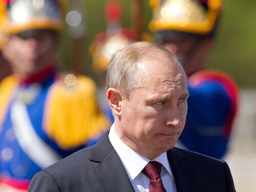 Putin: "Negoziati per uno stato nell'Est dell'Ucraina"