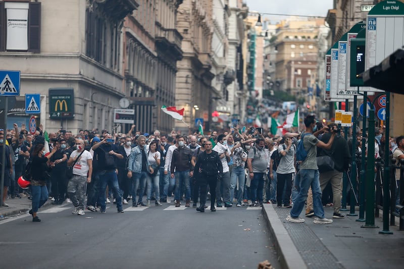 Manifestazione no pass a Roma 4
