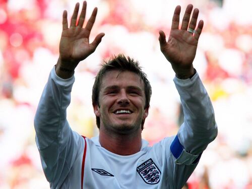 David Beckham dà l'addio al calcio