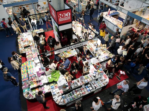 Il Salone del Libro prima invita Altaforte e poi fa marcia indietro. Come l'anno scorso