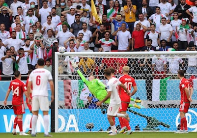 Così l'Iran ha sconfitto il Galles 16