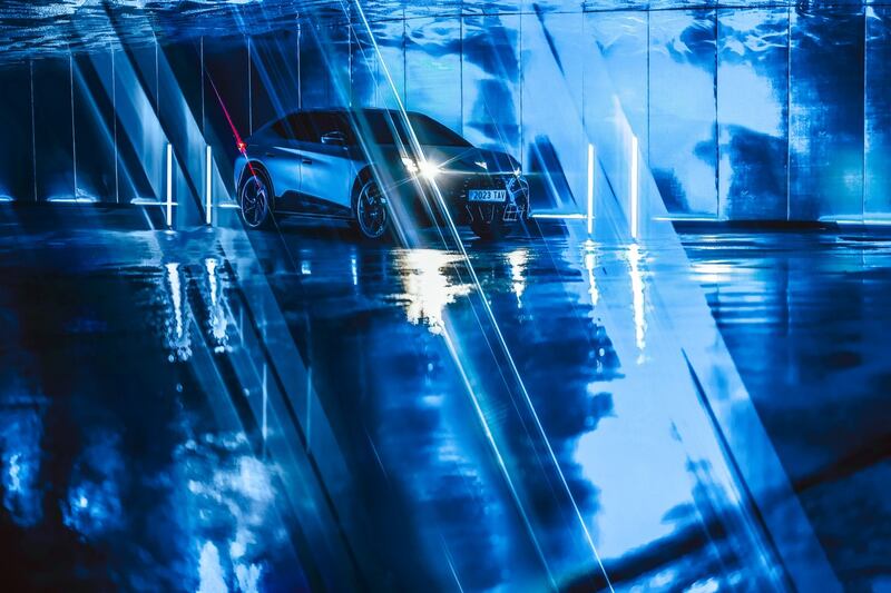 Cupra Tavascan, guarda la gallery 25