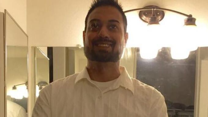 California, killer era stato in Arabia tornando con la moglie, conosciuta online