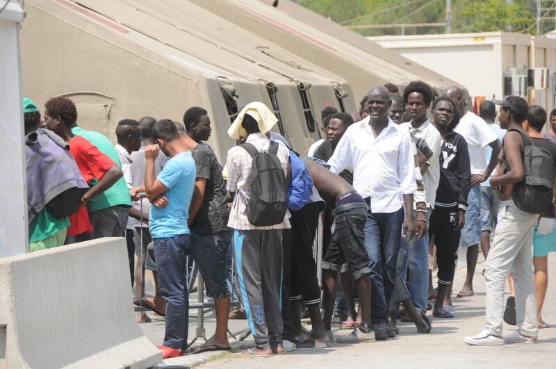 Ventimiglia in mano ai migranti: è caos 6
