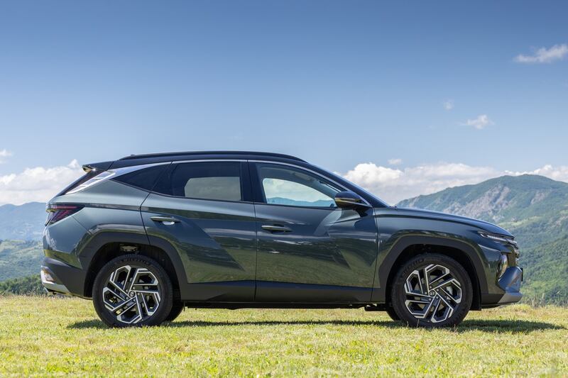 Hyundai Tucson 2024, guarda tutte le foto 14