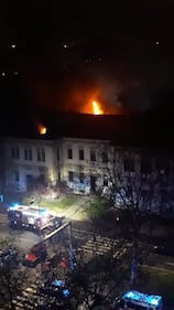Incendio e degrado nei palazzi occupati di viale Molise 6