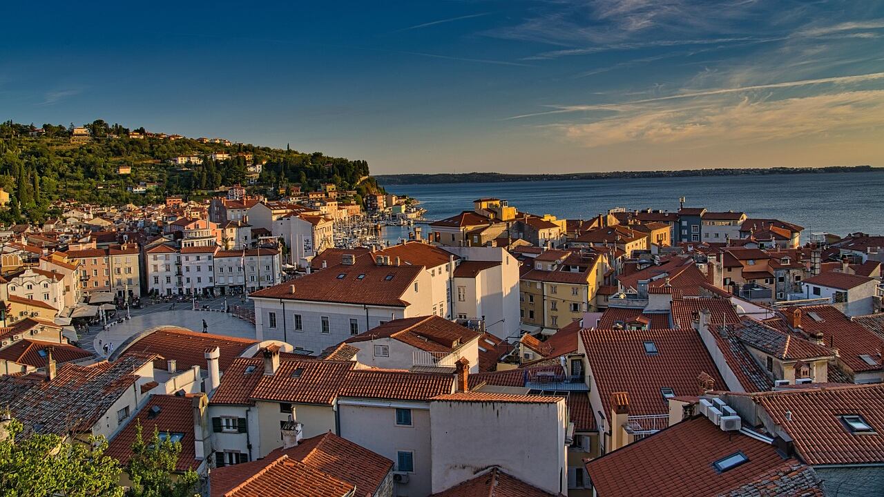 La Slovenia tra le mete turistiche più amate nel 2025: 7 spiagge meravigliose da visitare